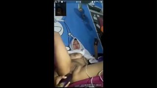 Anak smp pulang sekolah ngocok memek colmek masturbasi dengan terong sampai keluar @ https://s.id/bokep8