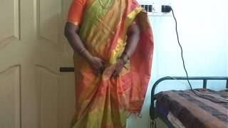 Indian desi maid f****d to show her natural tits to home owner