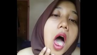 Indonesian Malay Hijabi Horny 02