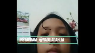 ini mah pengennya di colokin ouo.io/Wi0BiX