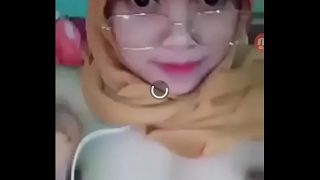 Jilbab Cantik Kacamata Sange Full Video: https://lwt.pw/OhIsyDHUV0