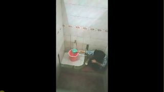 Jilbab Lagi Pipis Gak Sadar Diintip