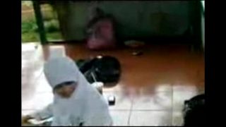 Ngintip Jilbab SMA Ketauan Mesum