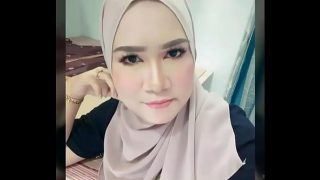 Sue milf melayu blowjob