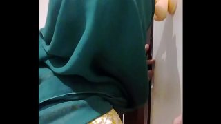 Tudung hijau je..