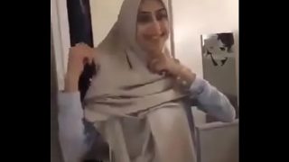 follow twitter @samialabeubeu french arab beurette sexy fucked in hijab