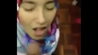 Hijabi FWB Sucking me And Very Like Taste of My Cum