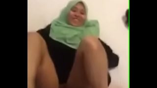 Cewek jilbab jago dalam hal goyang