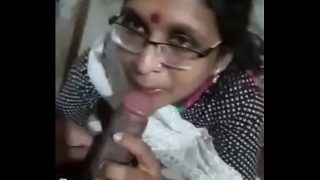 Indian aunty