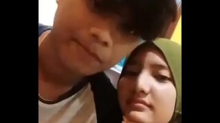 ABG SMP MESUM DI KONTRAKAN, FULL 8 MIN DI > https://pastelink.net/1emfp