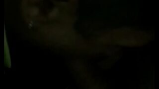 Mamando o dono da loja no depósito