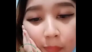 Fiona semi bugil liveshow